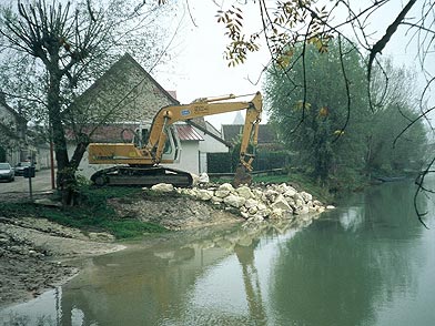 Marnay-sur-Seine, berges en protection minrale